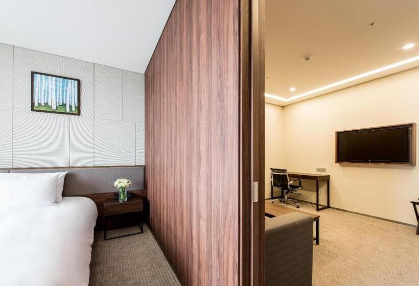 Suite, Ramada By Wyndham Incheon