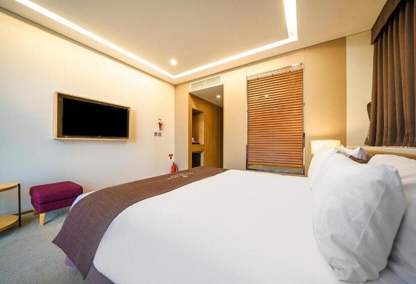 Habitación Premium con Vistas, Ramada By Wyndham Incheon