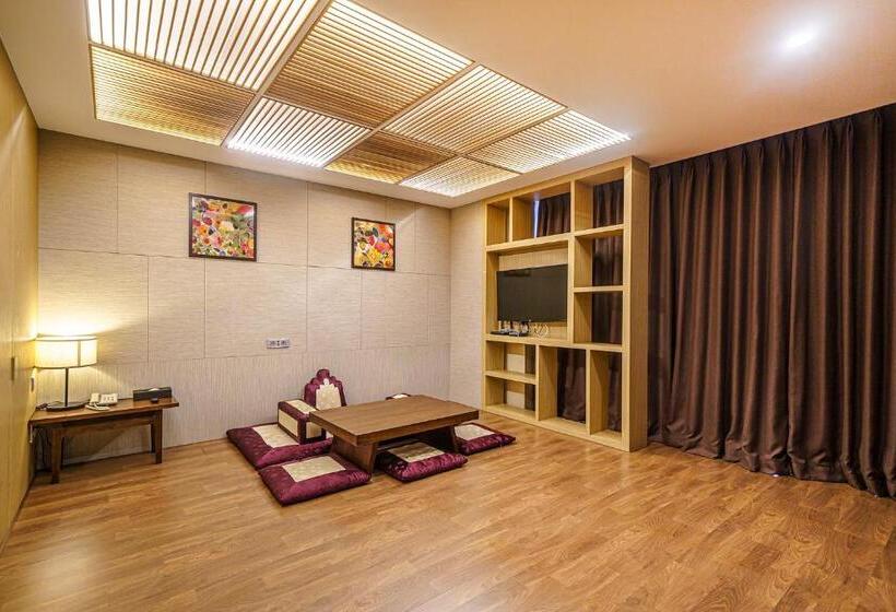 Suite, Ramada By Wyndham Incheon