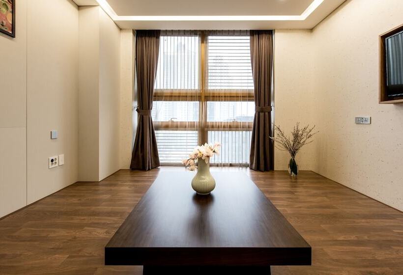 Habitació Deluxe, Ramada By Wyndham Incheon