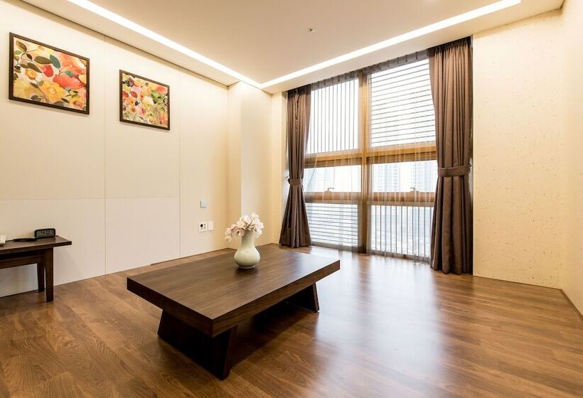 Habitació Deluxe, Ramada By Wyndham Incheon