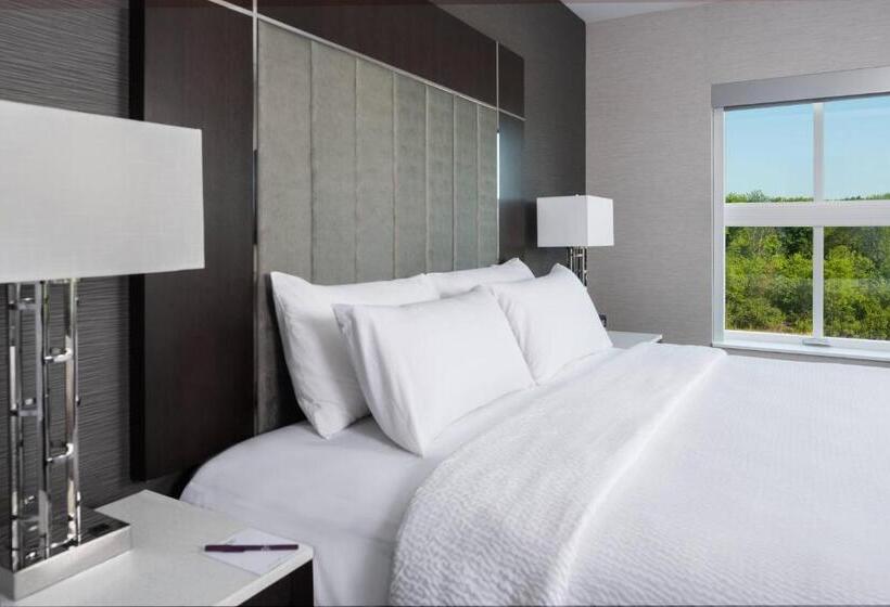 Люкс Кровать Кинг, Residence Inn By Marriott Boston Concord