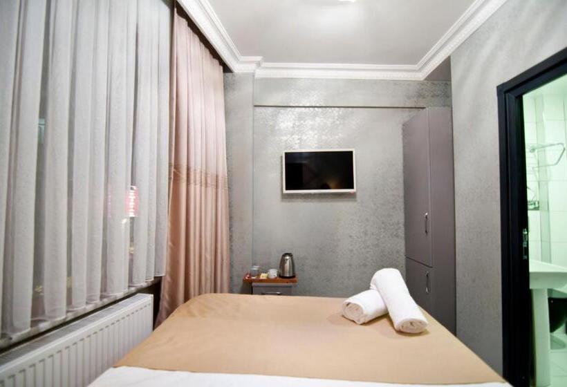 Standart Oda, Seashore Istanbul
