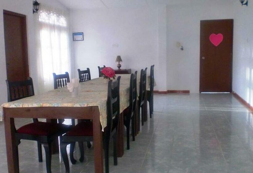 스탠다드 트리플 발코니 룸, White Villa