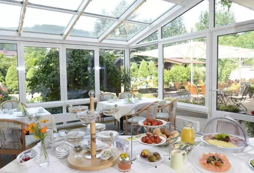 اتاق استاندارد یک نفره, Landhotel Fasanenhof
