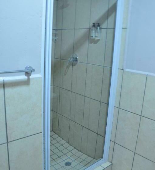 Номер Стандарт, Woodpecker S Inn Guest House