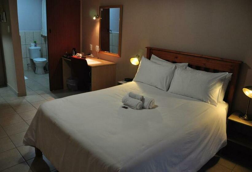 Номер Стандарт, Woodpecker S Inn Guest House