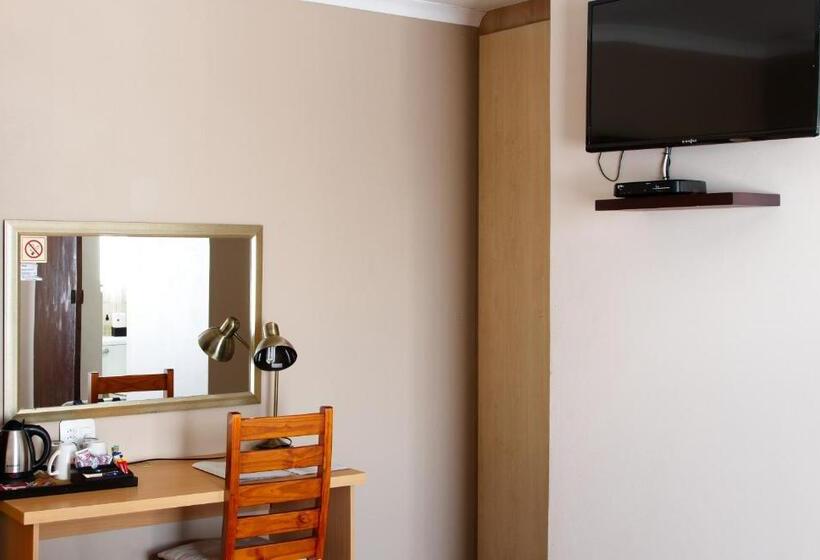 Quarto Estandar, Woodpecker S Inn Guest House