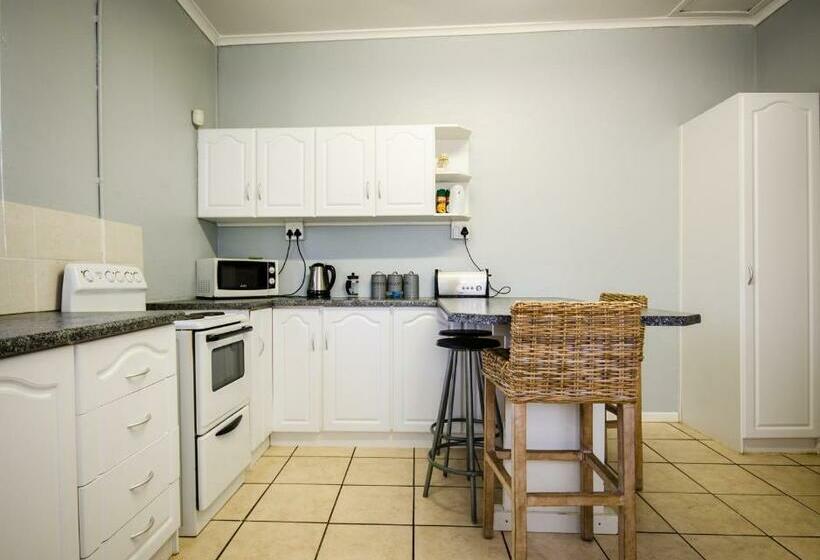 בית, 3 חדרי שינה, Reflections Guest Farm