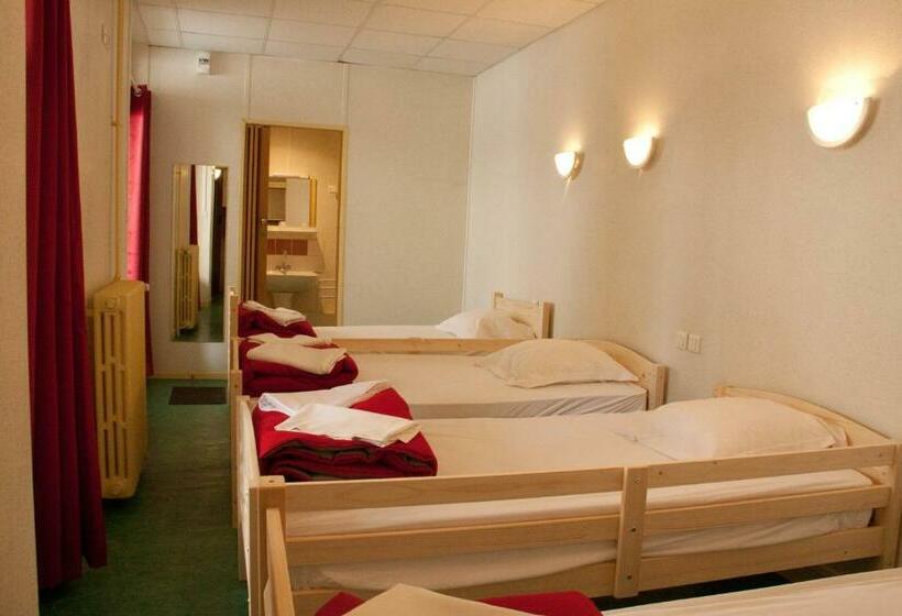 Четырехместный Номер Стандарт, Hébergement Artense