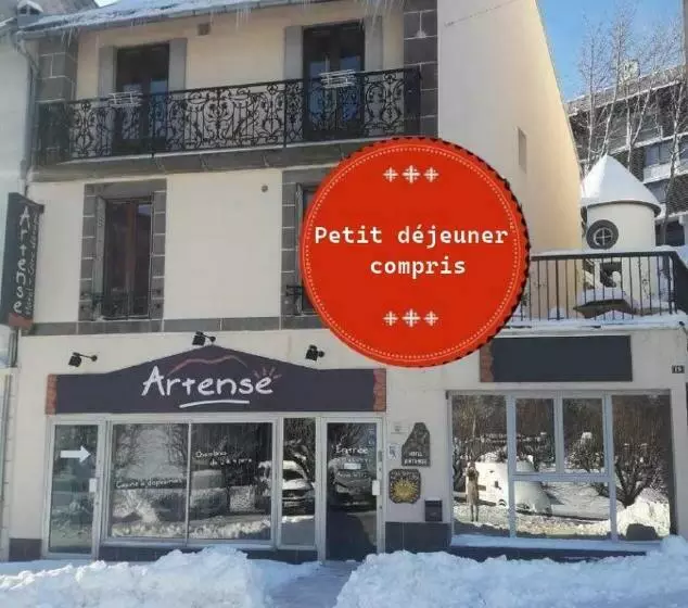 اتاق استاندارد چهار تخته, Hébergement Artense