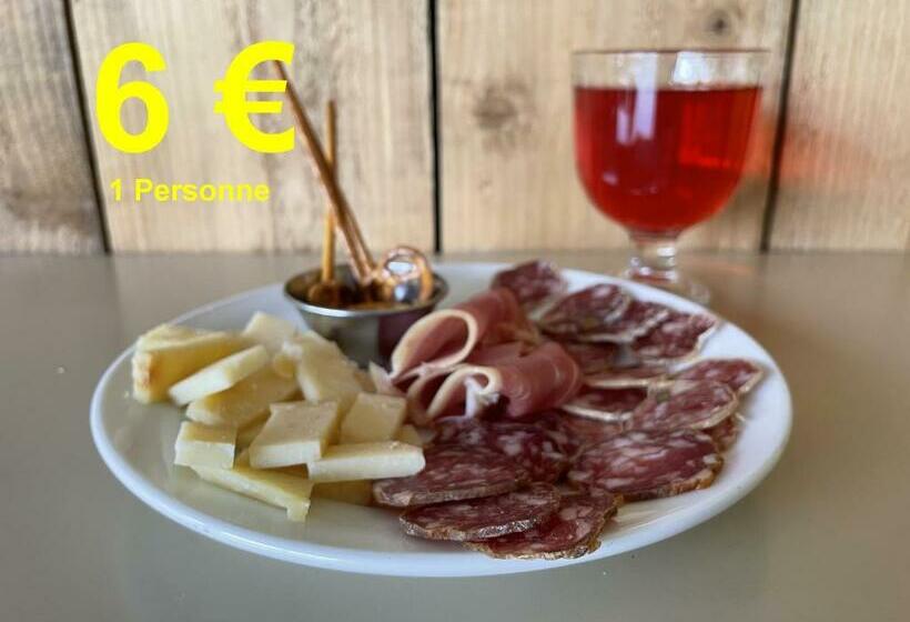 غرفة قياسية رباعية, Hébergement Artense