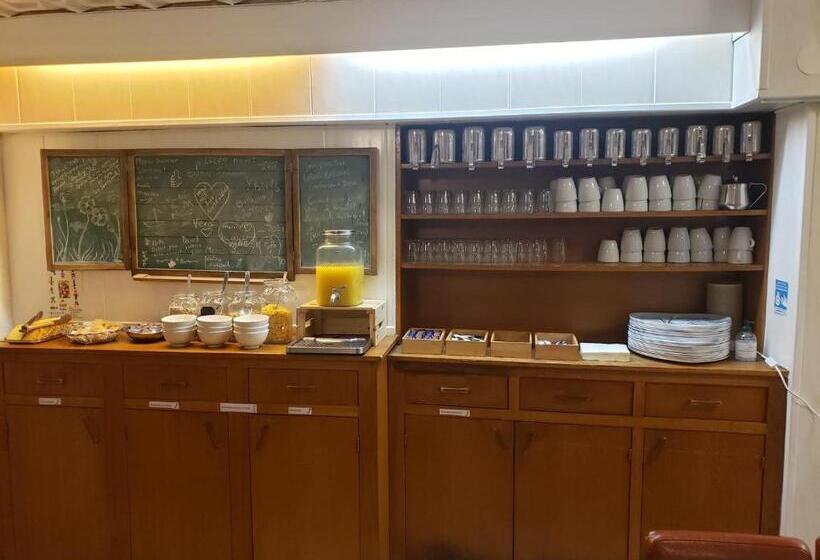 غرفة قياسية, Hébergement Artense