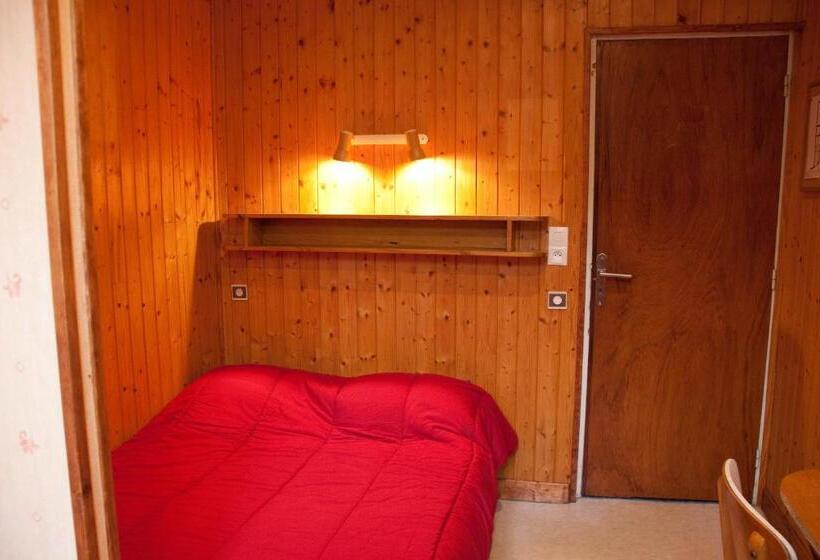 غرفة قياسية حمام مشترك, Hébergement Artense