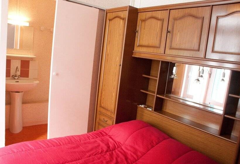 غرفة قياسية, Hébergement Artense