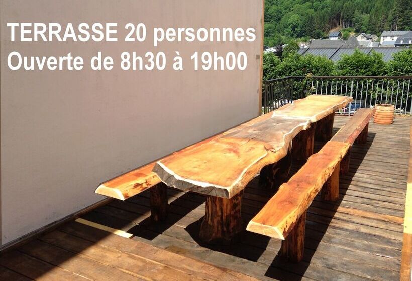 غرفة قياسية حمام مشترك, Hébergement Artense