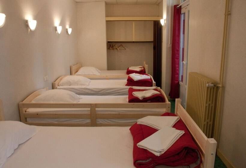 غرفة عائلية, Hébergement Artense