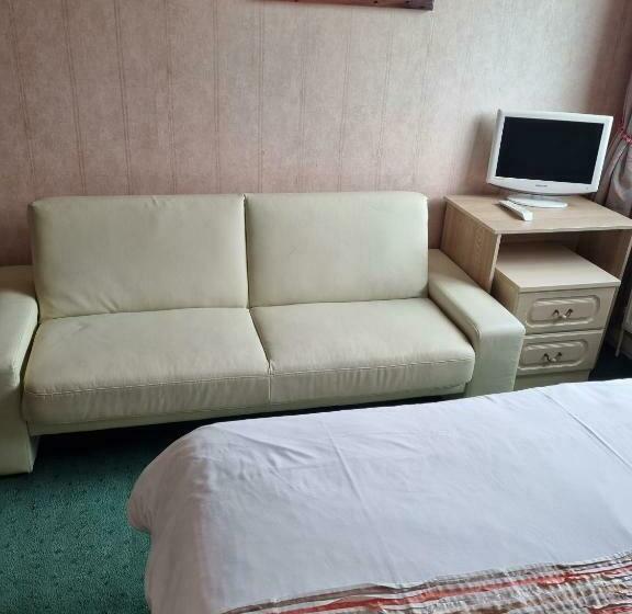 海景豪华三人间, The Sands