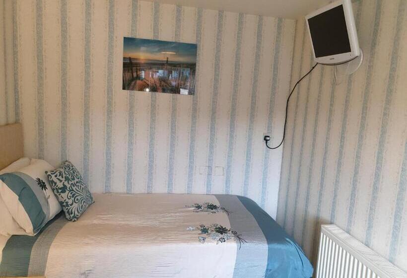 标准单人间, The Sands