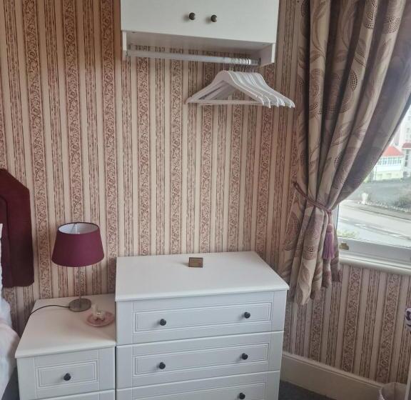 豪华海景房, The Sands