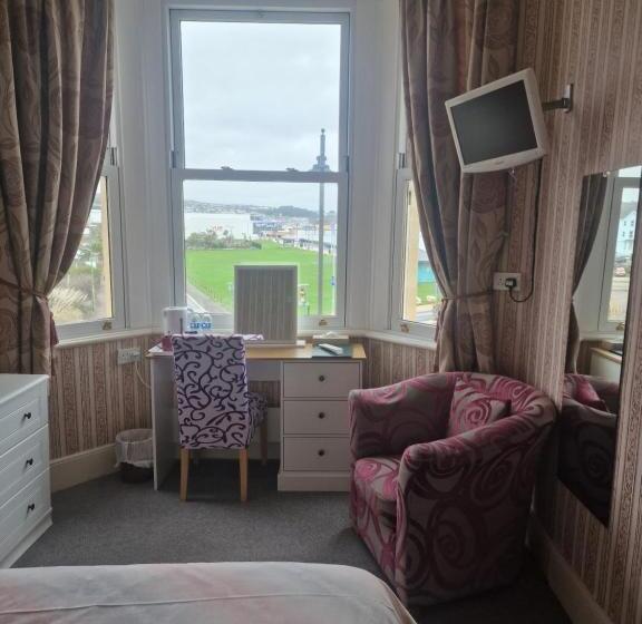 豪华海景房, The Sands