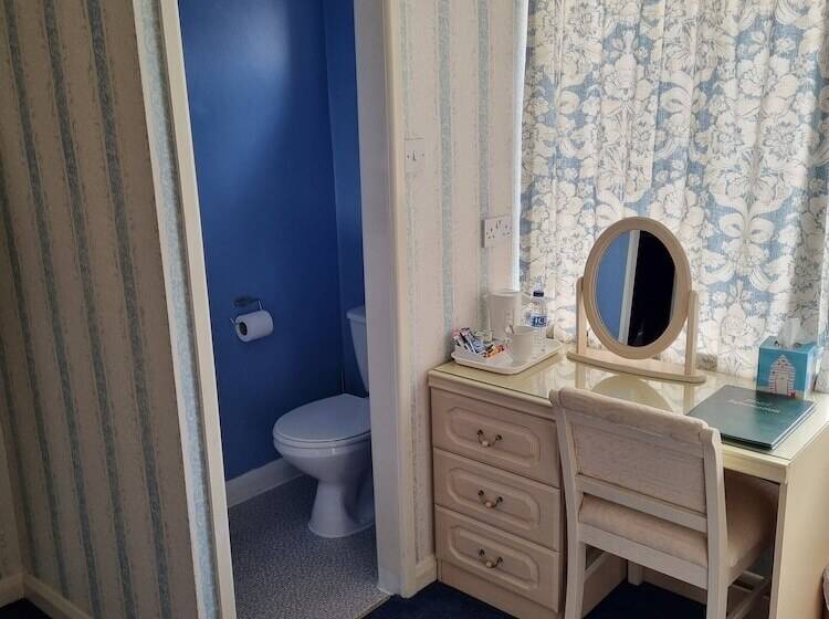 标准单人间, The Sands