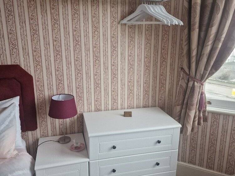 豪华海景房, The Sands