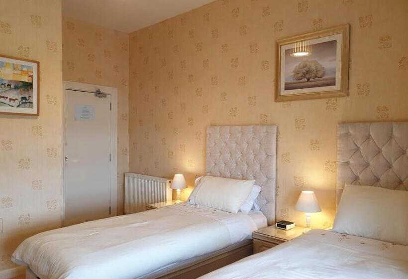 豪华海景房, The Sands