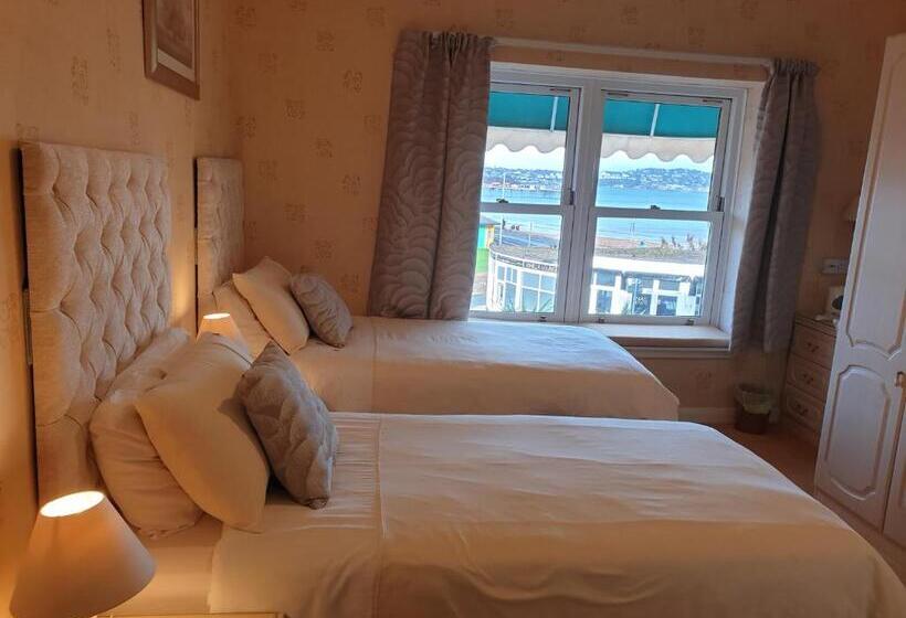 豪华海景房, The Sands