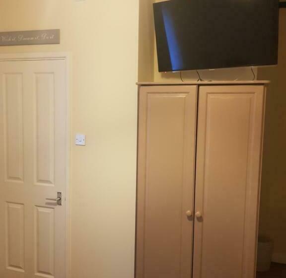 基本间, The Wheatsheaf