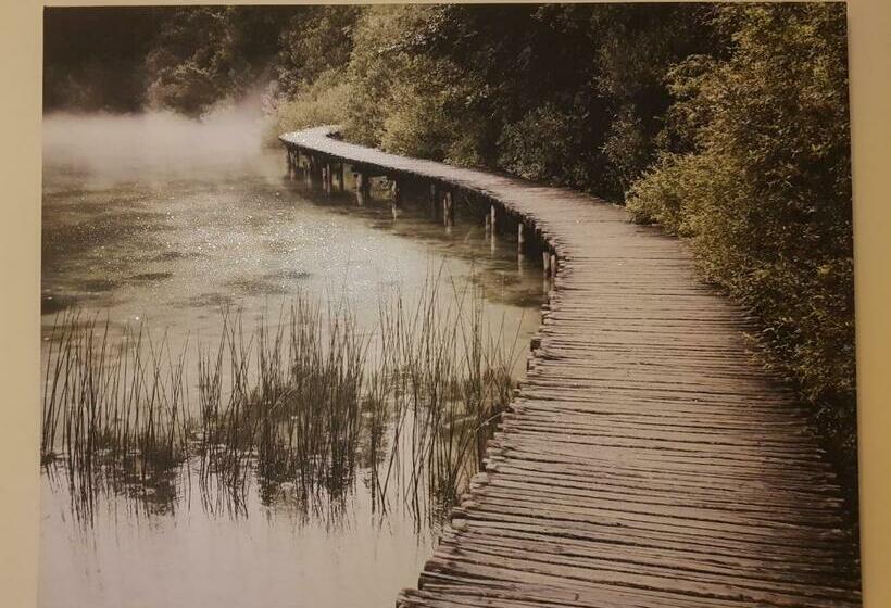 基本间, The Wheatsheaf