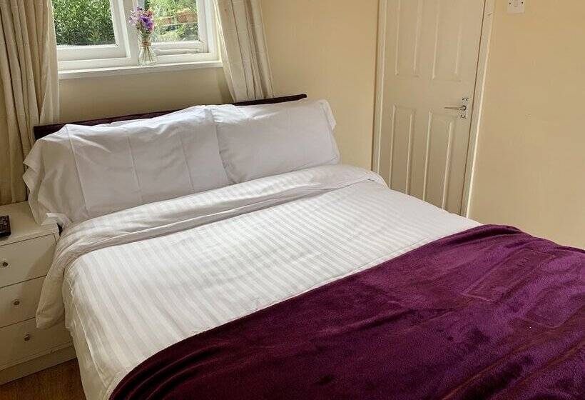 标准间, The Wheatsheaf