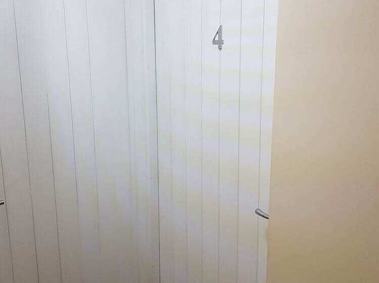 豪华房间, The Wheatsheaf