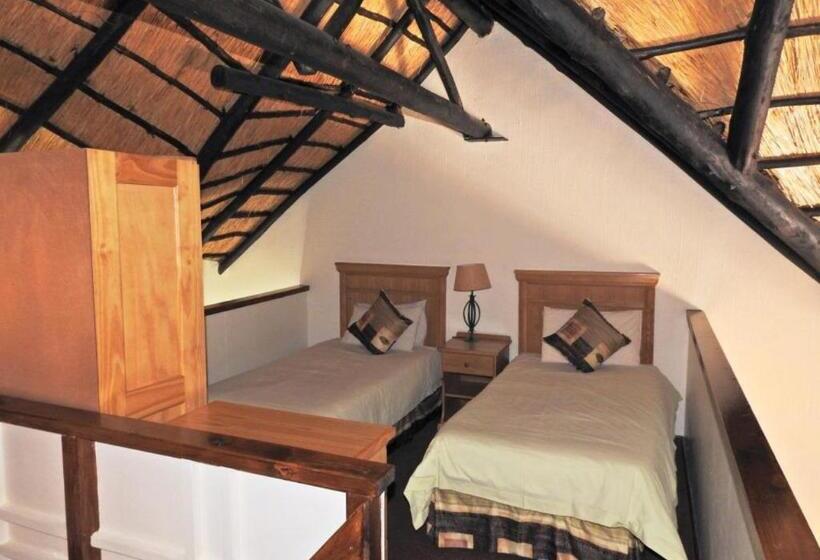 בקתת חדר, Fairways Self Catering