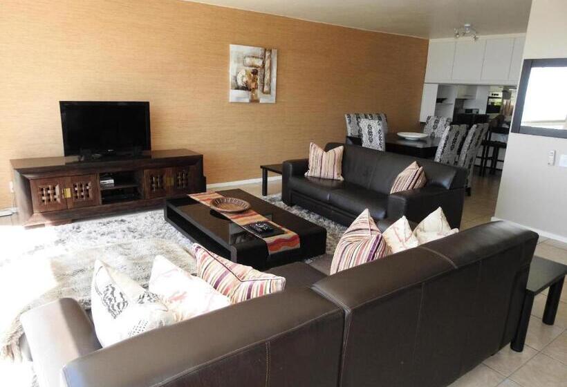 דירת חדר, Fairways Self Catering