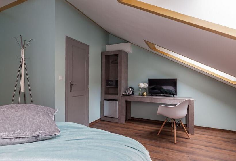 Cama em Quarto Superior Compartilhado, Gorgeous Prague Rooms