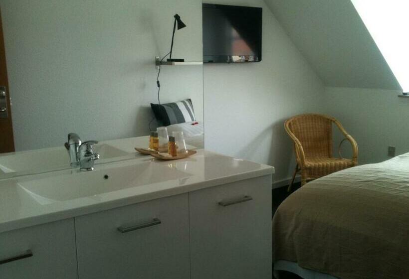 スタンダードルーム, Annex