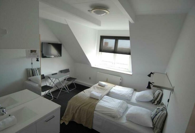 スタンダードルーム, Annex