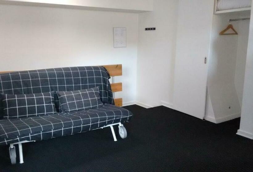 スタンダード４人部屋, Annex