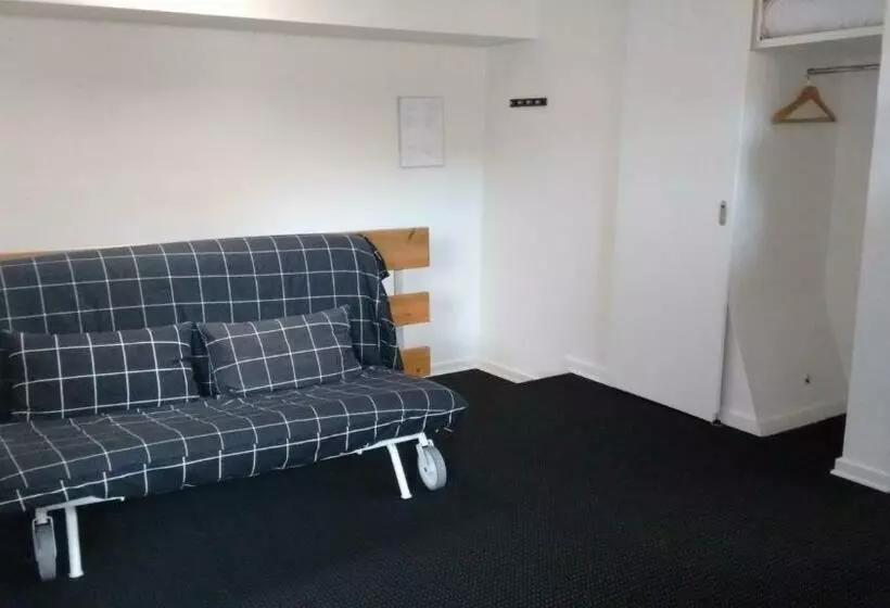 スタンダード４人部屋, Annex
