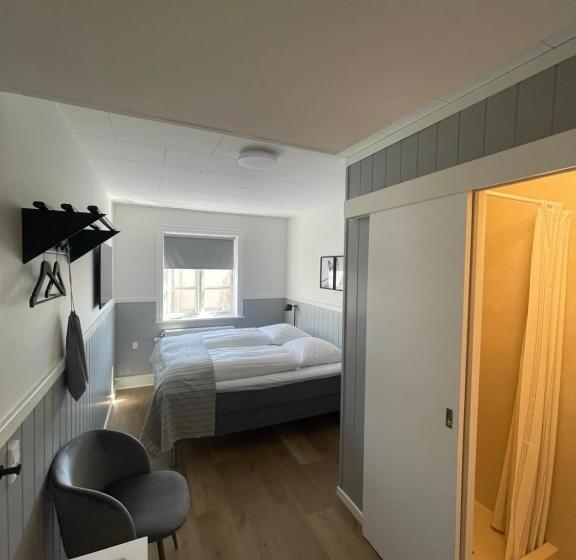 スタンダードルーム, Annex