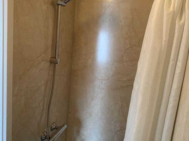 バスルーム共有のシングルスタンダード, Annex