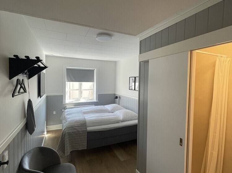 スタンダードルーム, Annex