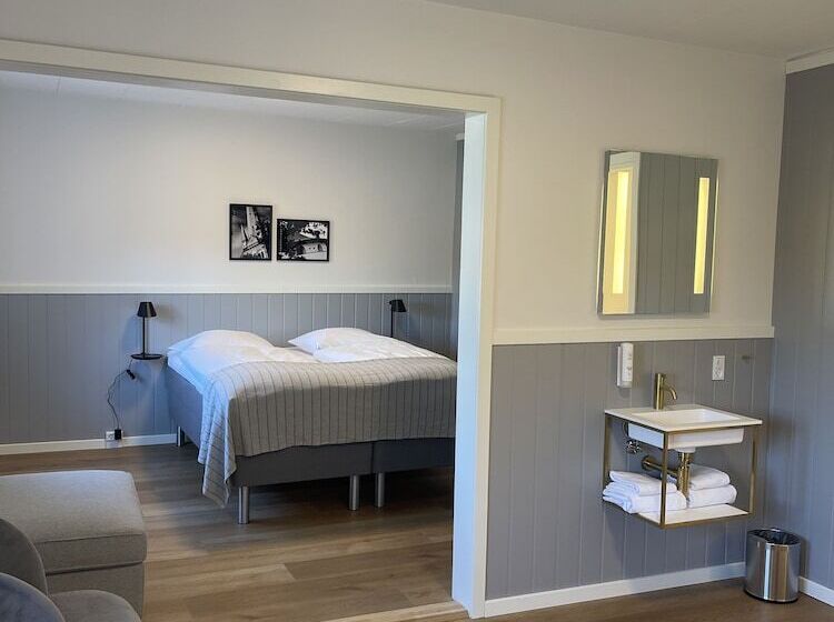 スタンダードトリプルルーム, Annex