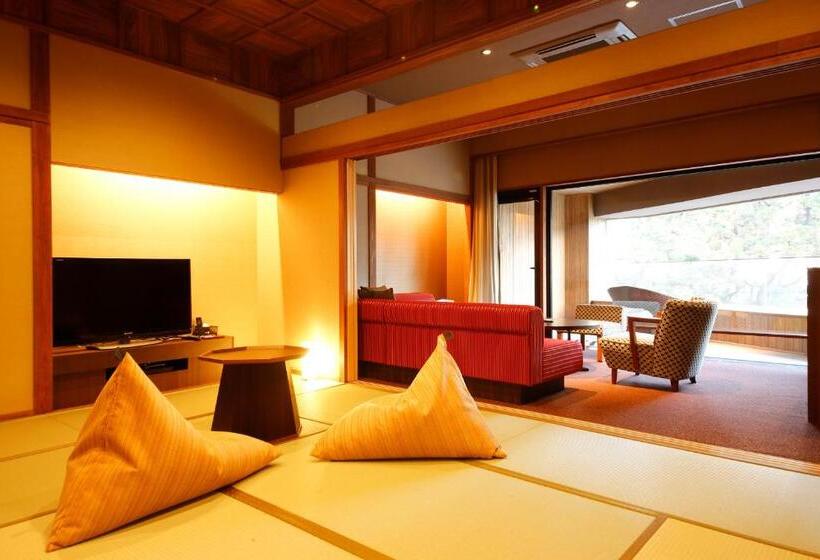 Номер Стандарт, Awaji Hamarikyu