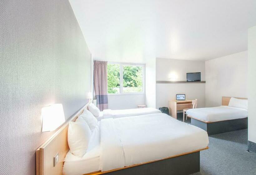 غرفة قياسية رباعية, B&b Hotel Brest Port Du Moulin Blanc