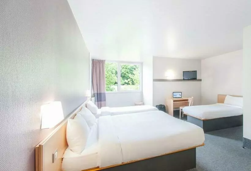 Standard Neljän Hengen Huone, B&b Hotel Brest Port Du Moulin Blanc