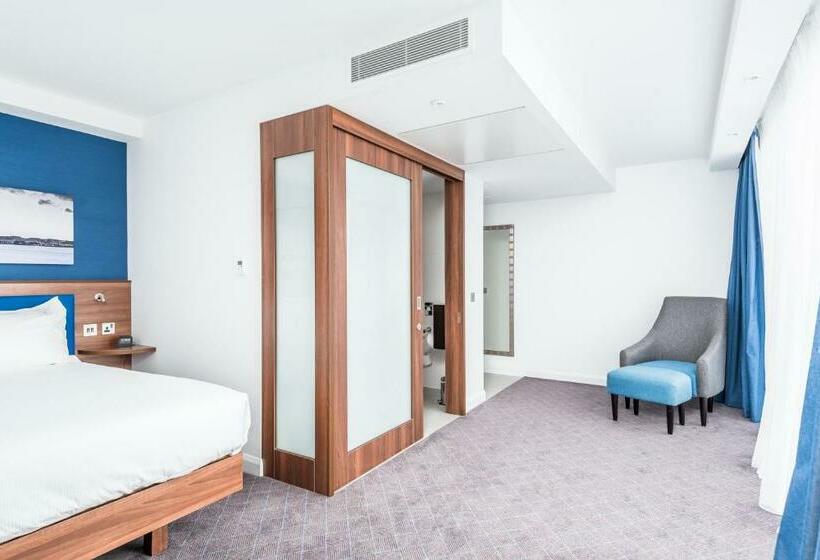 Номер Стандарт, Hampton by Hilton Dundee City Centre