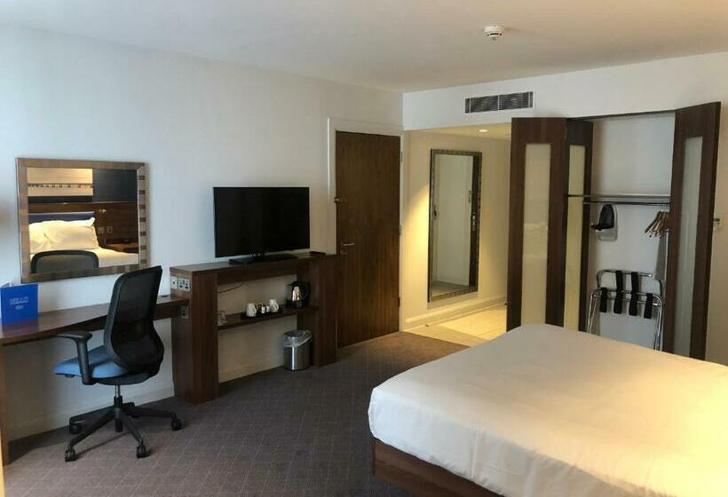 适合残疾人使用的标准间, Hampton by Hilton Dundee City Centre