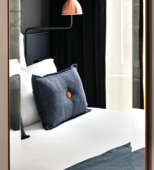 スタンダードシングルルーム, Hôtel Square Louvois